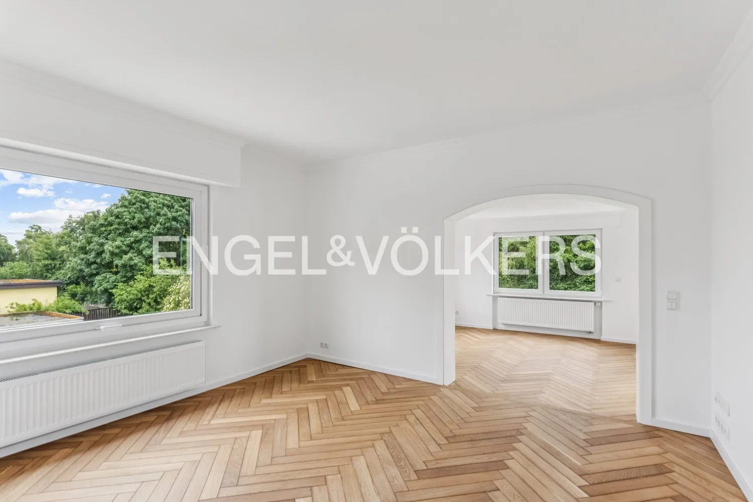 4 room apartment with 92 m² in Frankfurt am Main – Photo 1