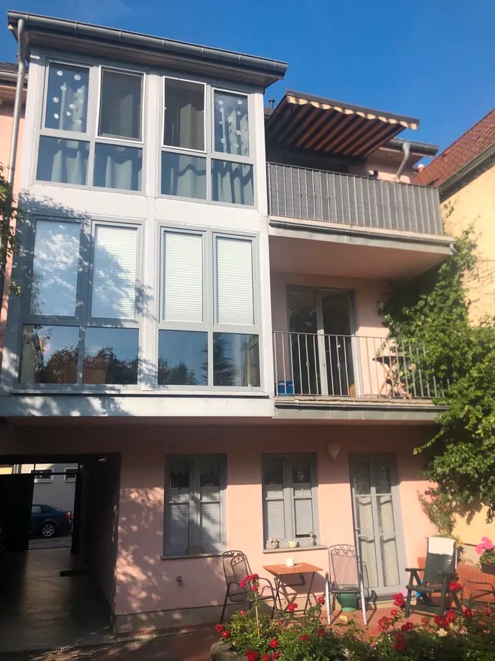 4 Zimmer Wohnung mit 93 m² in Neubrandenburg – Bild 1