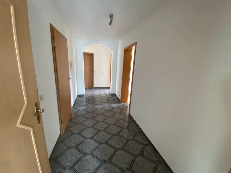 4 Zimmer Wohnung mit 120 m² in Mosbach – Bild 4