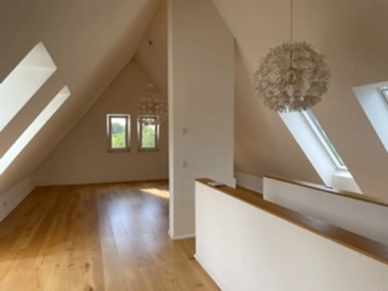 4 Zimmer Wohnung mit 155 m² in Freiburg im Breisgau – Bild 3