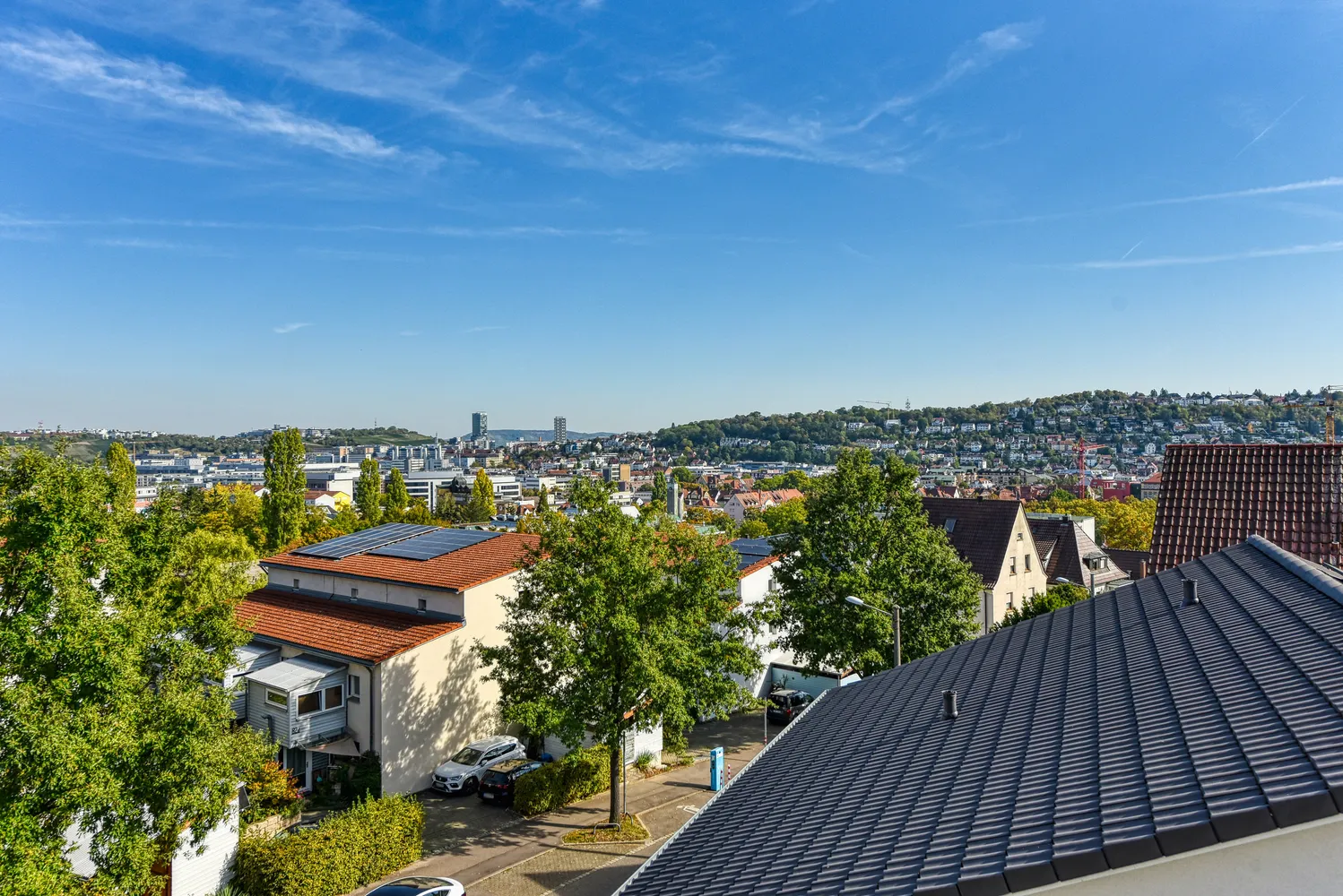 4 Zimmer Wohnung mit 99 m² in Stuttgart – Bild 1
