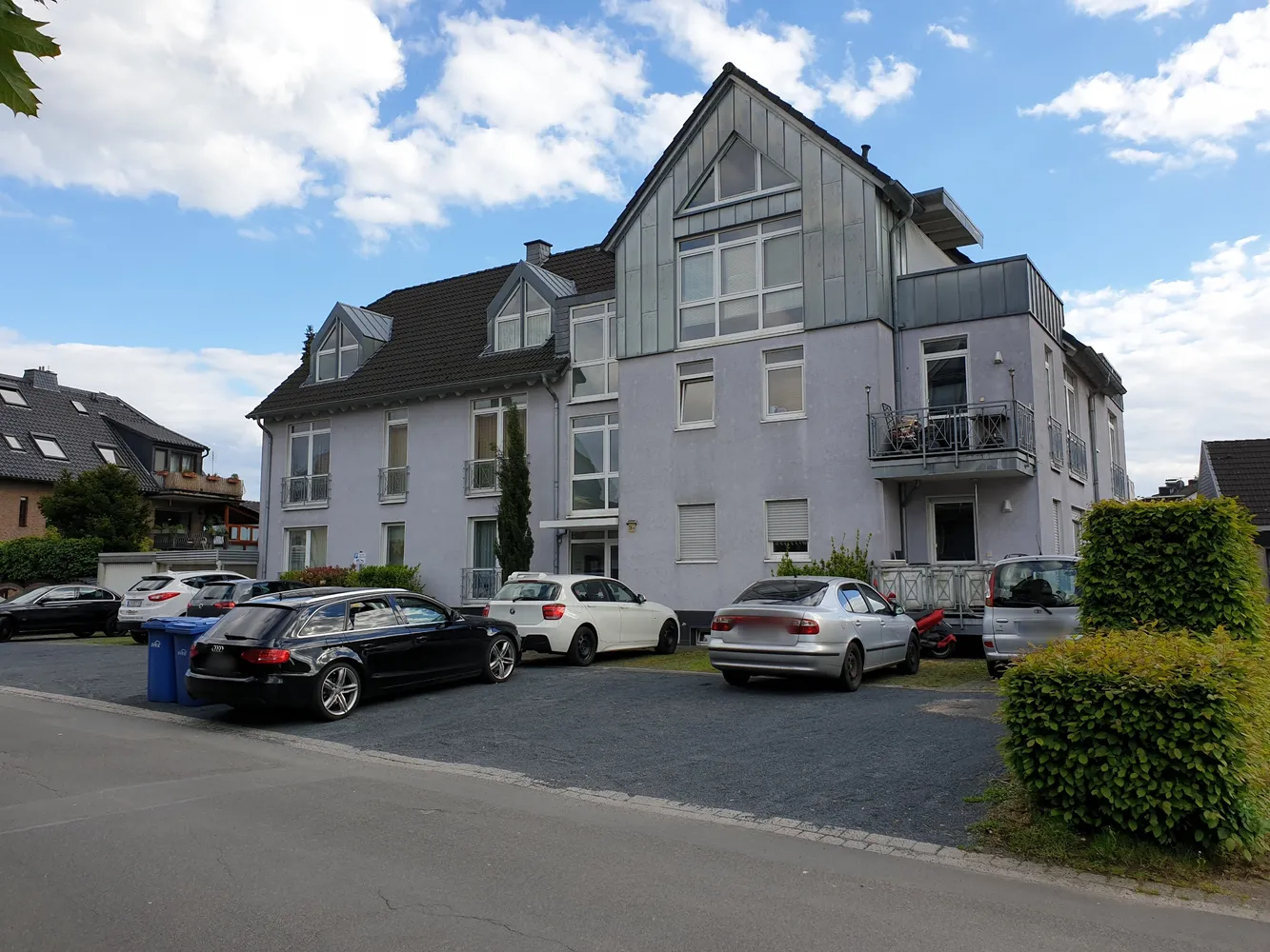 2 Zimmer Wohnung mit 82 m² in Leverkusen – Bild 1