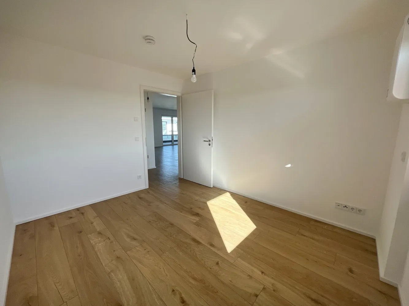 4 Zimmer Wohnung mit 131 m² in Wiesbaden – Bild 10