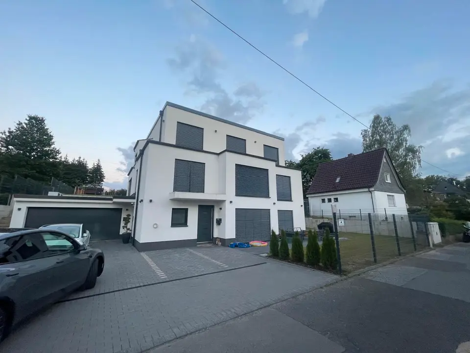 3 Zimmer Wohnung mit 115 m² in Solingen – Bild 4