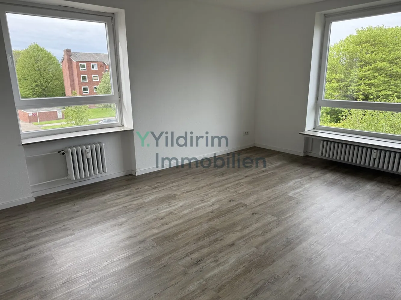 4 Zimmer Wohnung mit 98 m² in Cuxhaven – Bild 1