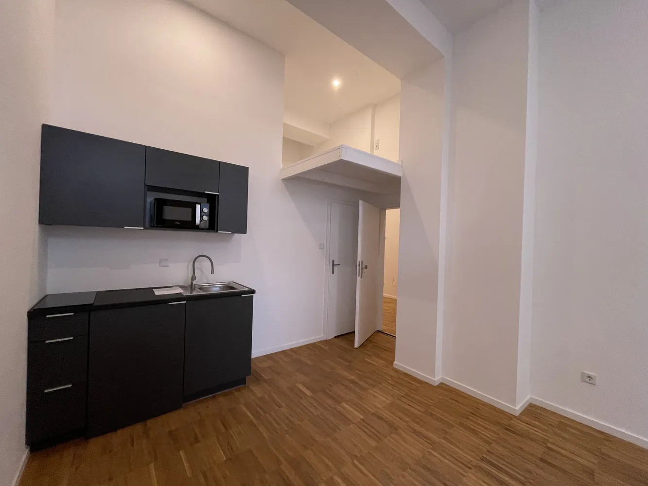 1 room apartment with 24 m² in Hanover – Photo 3