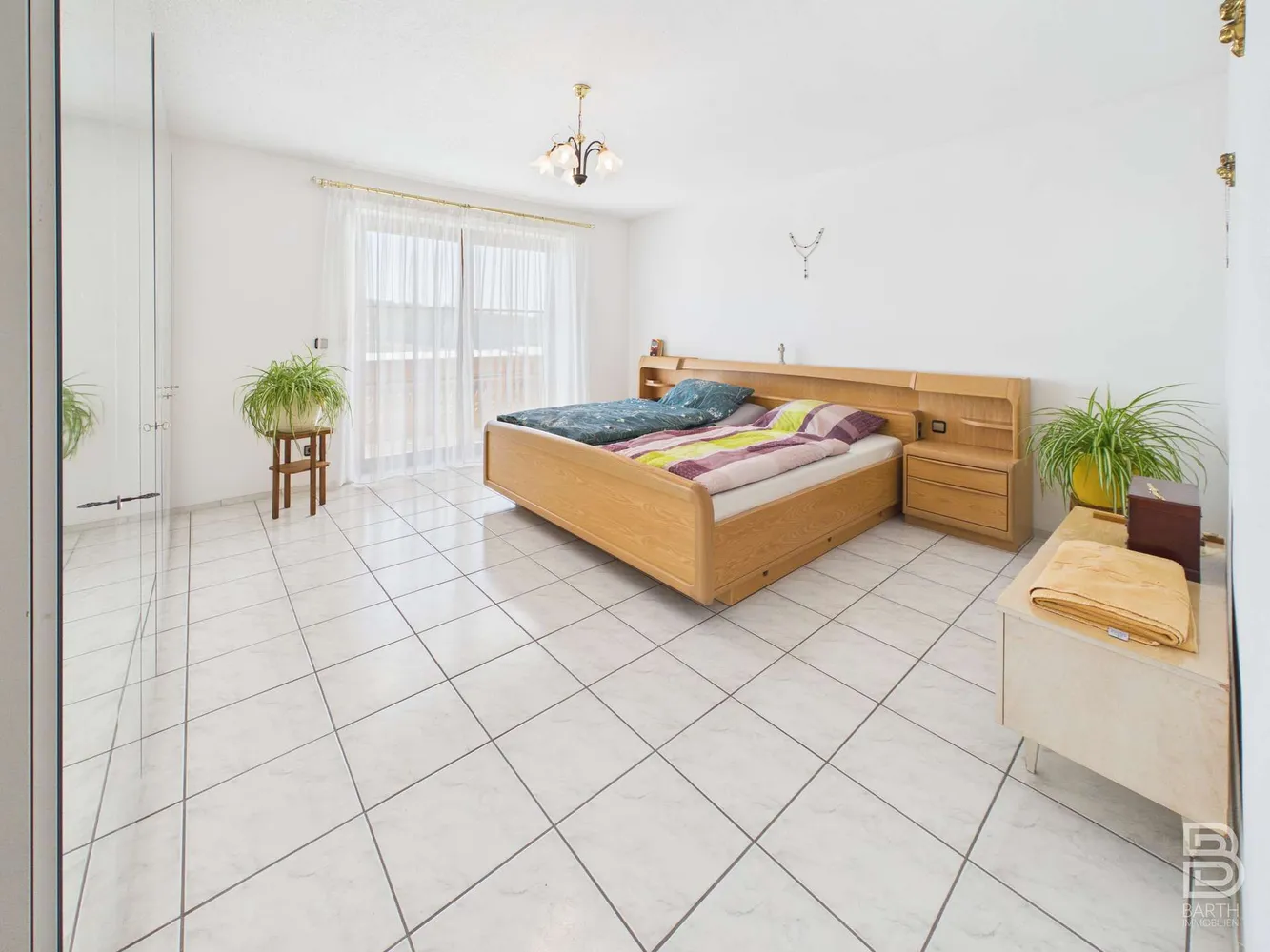4 Zimmer Wohnung mit 123 m² in Kelheim – Bild 2