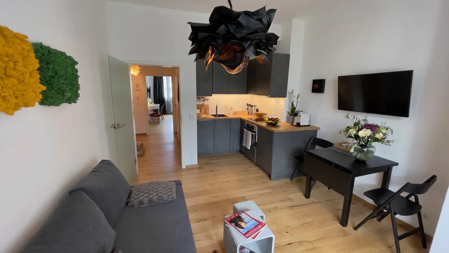 2 room apartment with 45 m² in Düsseldorf – Photo 1