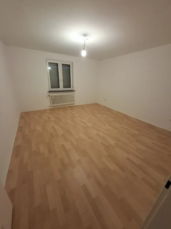 4 Zimmer Wohnung mit 106 m² in Würzburg – Bild 3