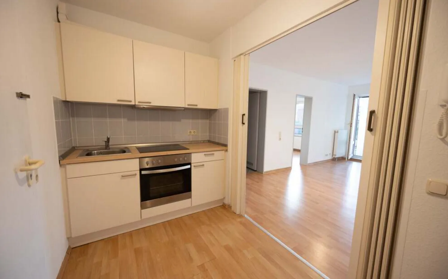 2 Zimmer Wohnung mit 50 m² in Hamburg – Bild 7