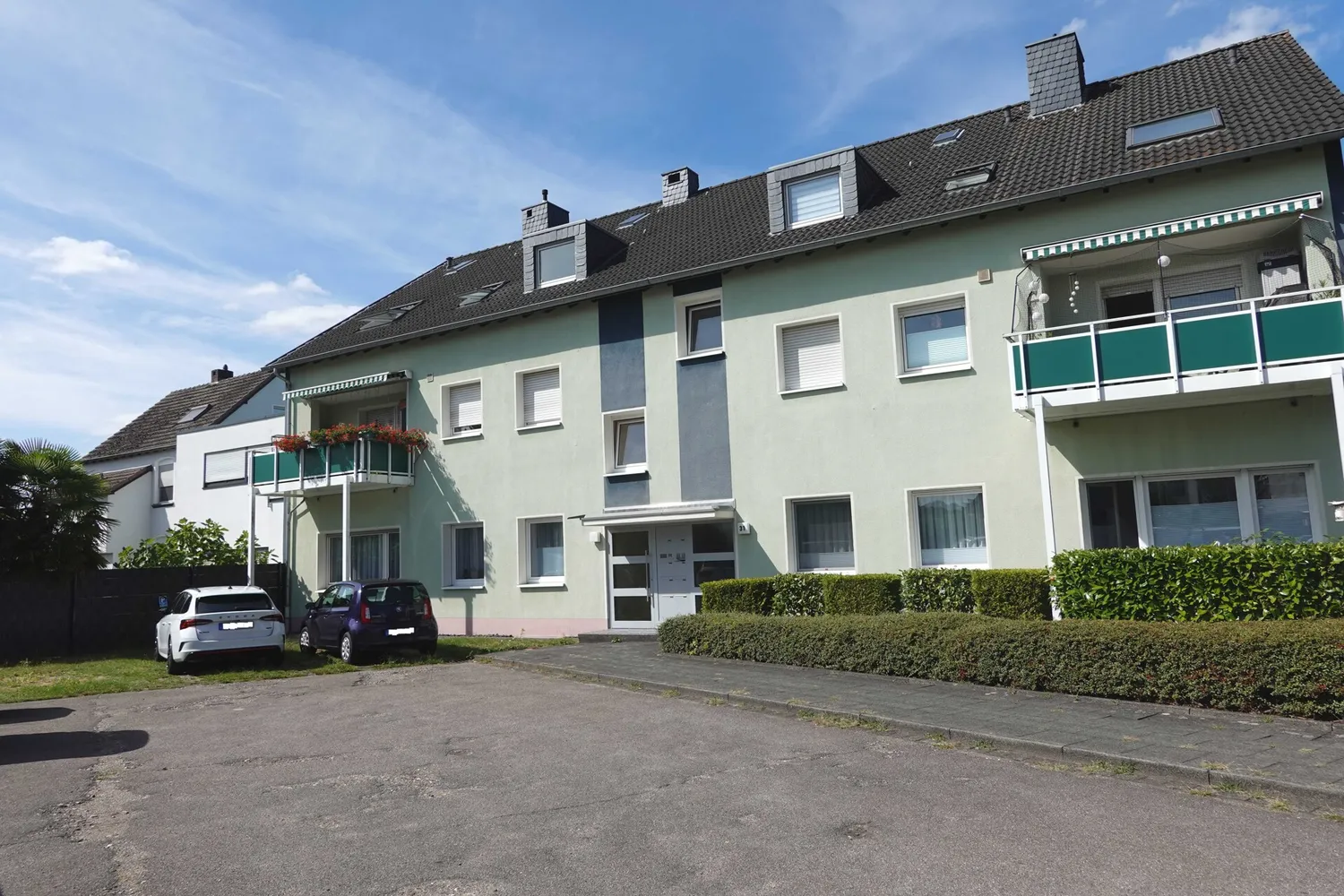 2 Zimmer Wohnung mit 64 m² in Leverkusen – Bild 1