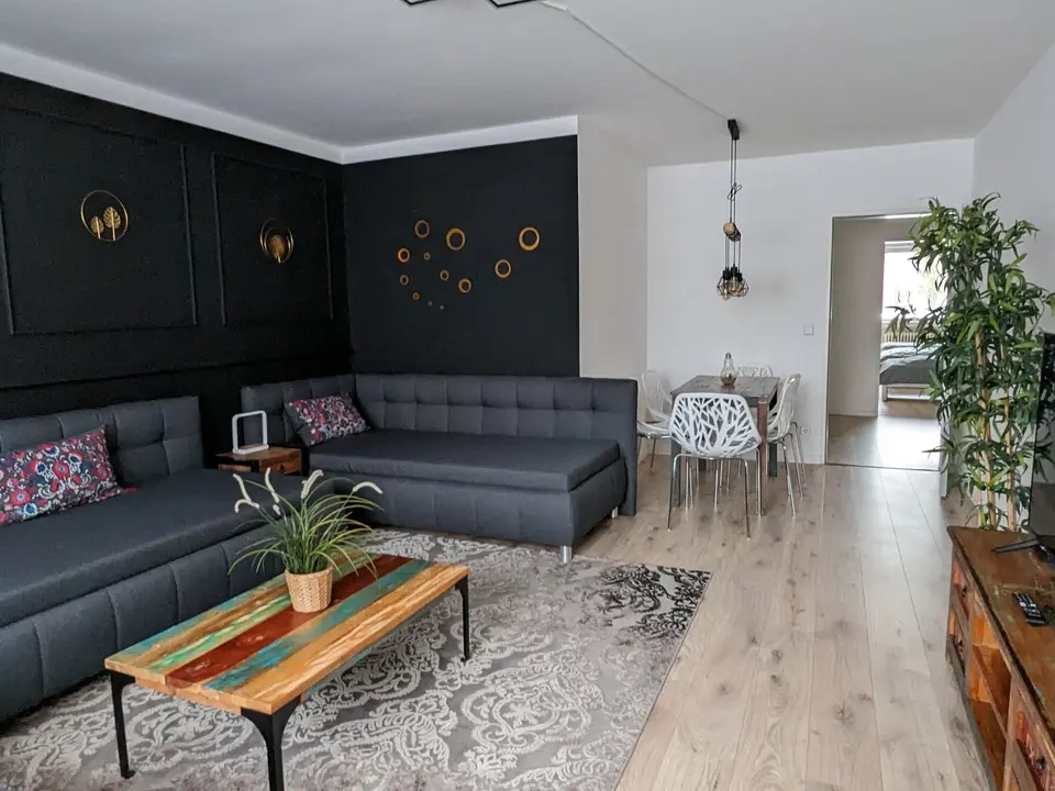 2 Zimmer Wohnung mit 70 m² in Düsseldorf – Bild 2