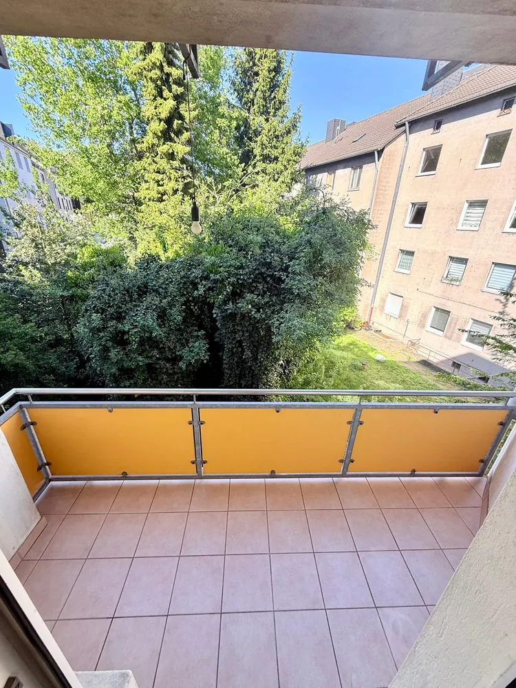 3 Zimmer Wohnung mit 93 m² in Bochum – Bild 2