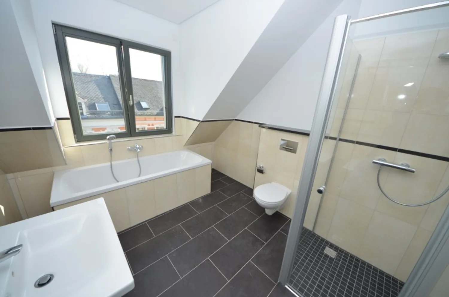 5 Zimmer Wohnung mit 123 m² in Chemnitz – Bild 9