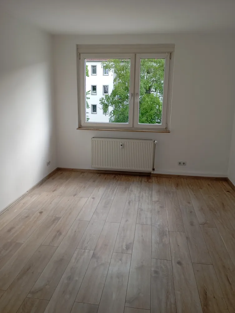 3 Zimmer Wohnung mit 59 m² in Bitterfeld-Wolfen – Bild 2