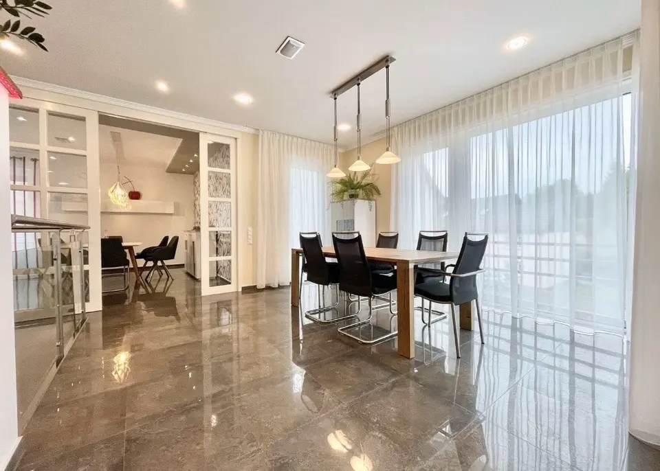 4 Zimmer Wohnung mit 190 m² in Singen – Bild 4