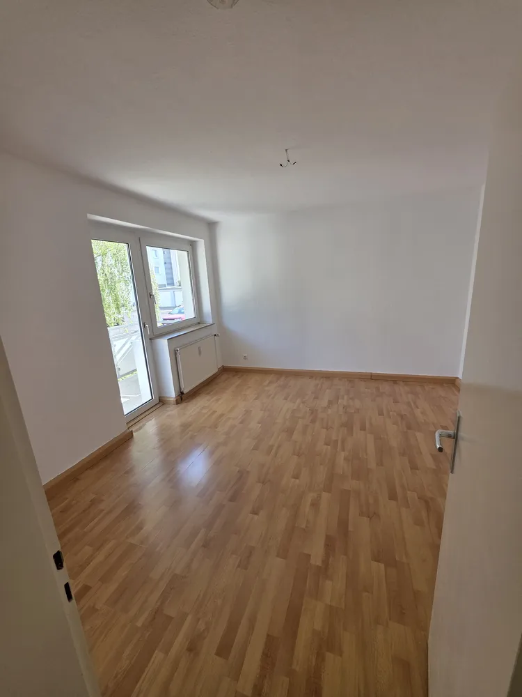 4 Zimmer Wohnung mit 77 m² in Köln – Bild 2