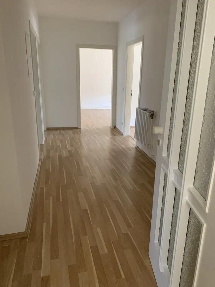 3 Zimmer Wohnung mit 97 m² in Mönchengladbach – Bild 2