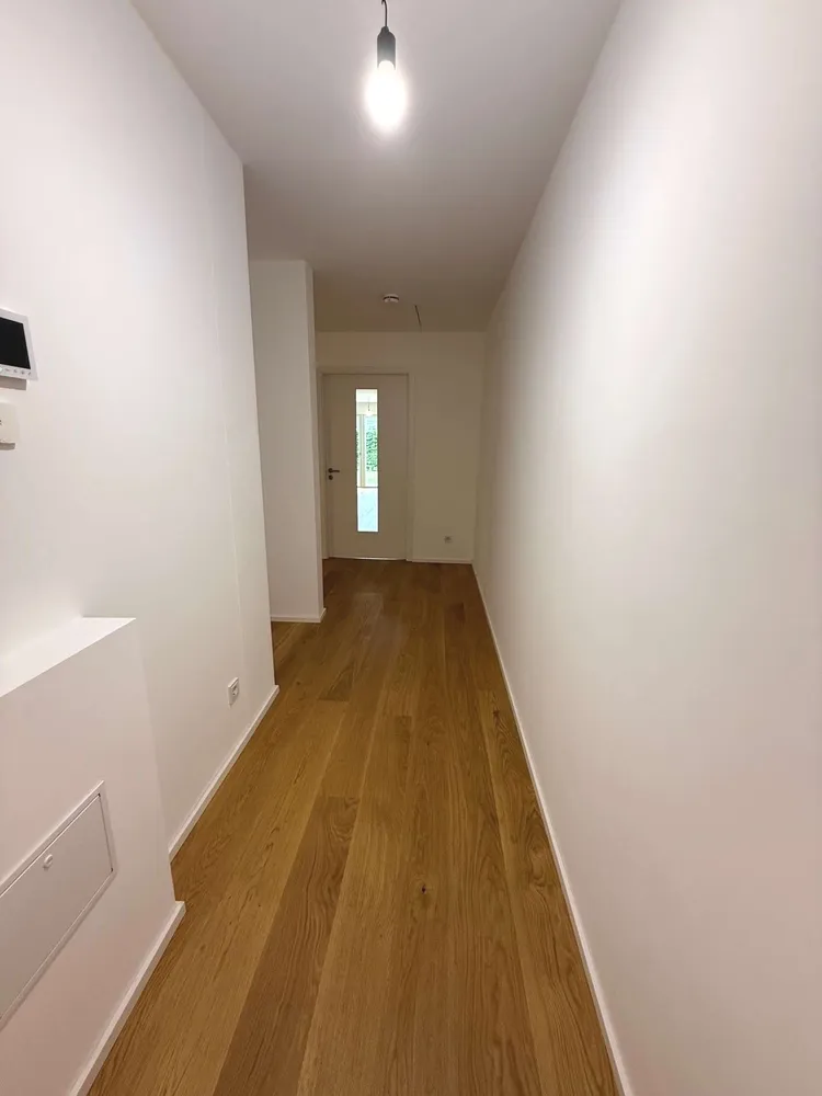 2 Zimmer Wohnung mit 92 m² in München – Bild 12