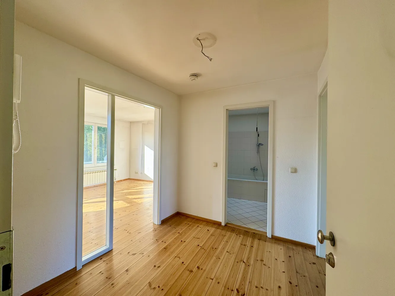 2 Zimmer Wohnung mit 60 m² in Berlin – Bild 2