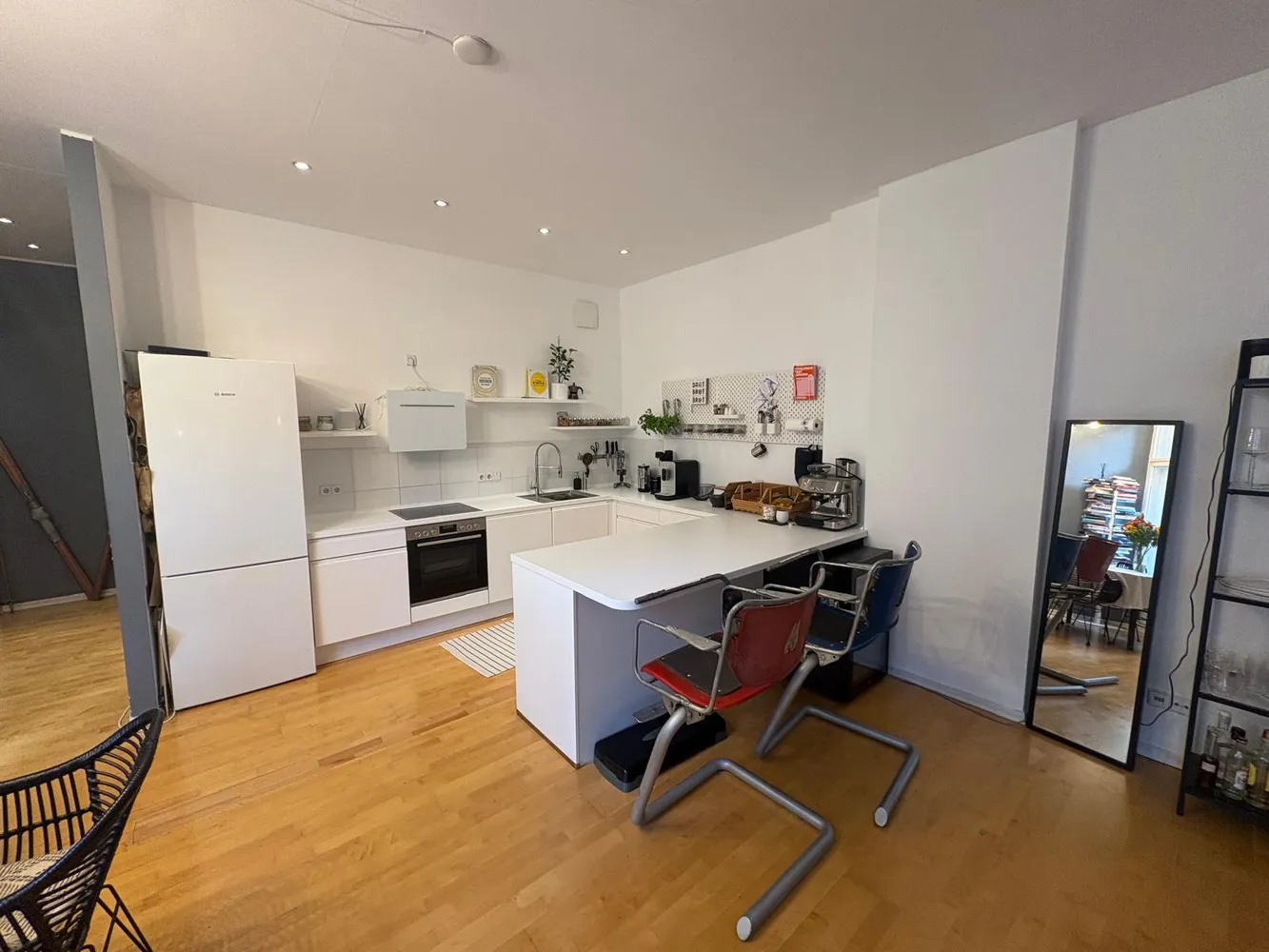 2 room apartment with 70 m² in Berlin – Photo 5
