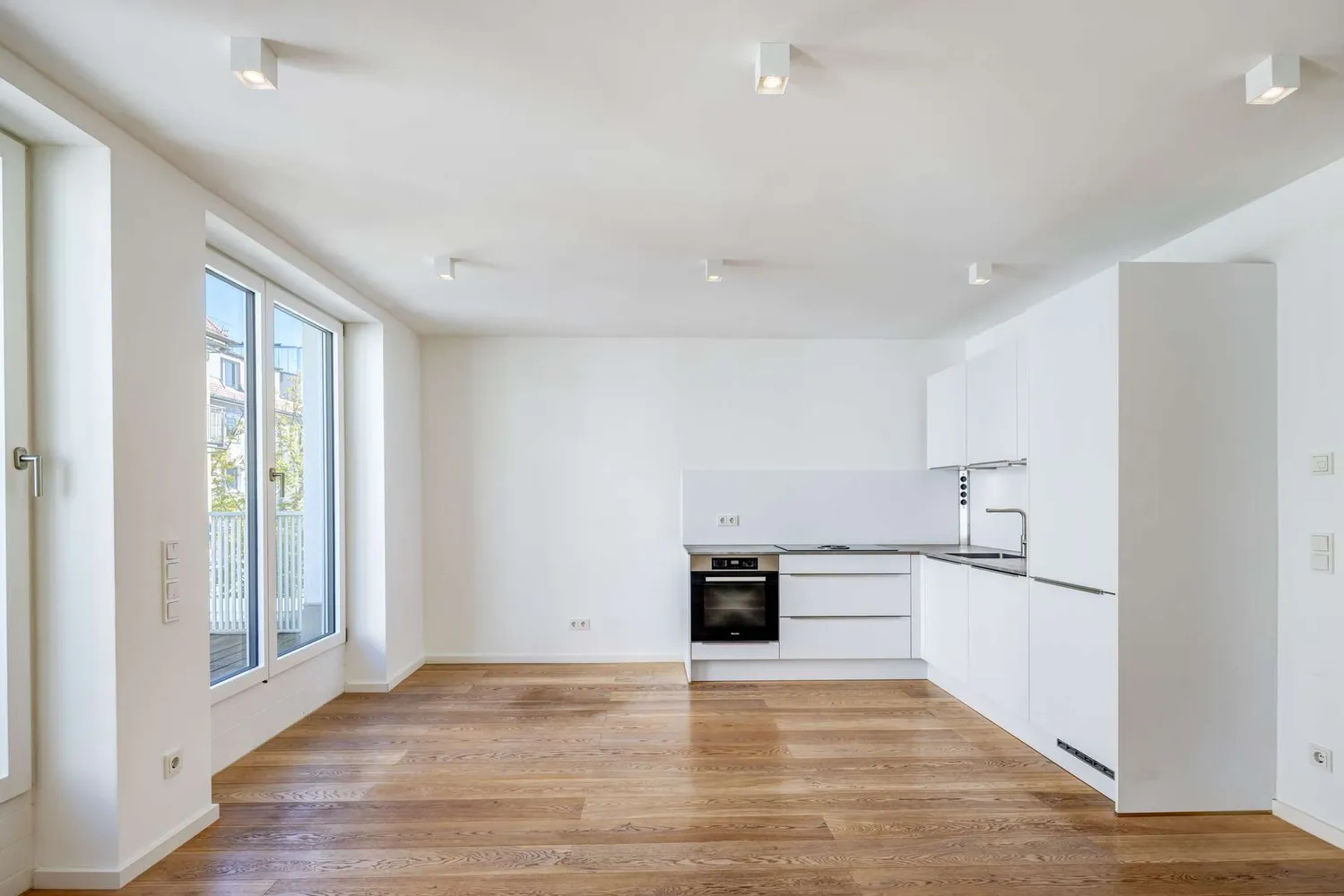 2 Zimmer Wohnung mit 63 m² in München – Bild 1