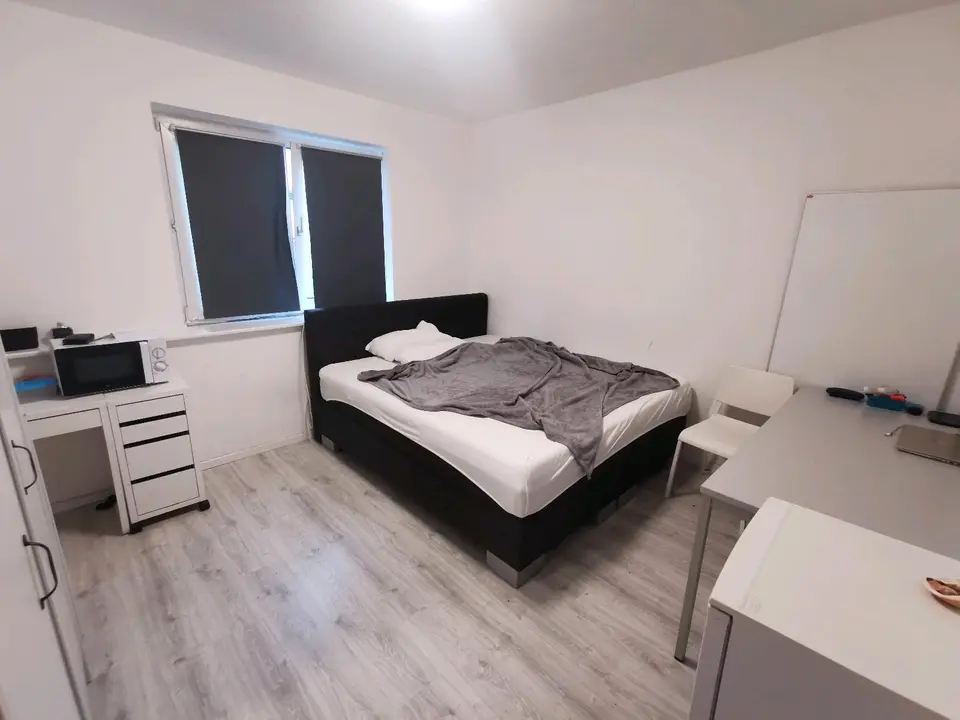 WG-Zimmer mit 12 m² in Düsseldorf – Bild 1