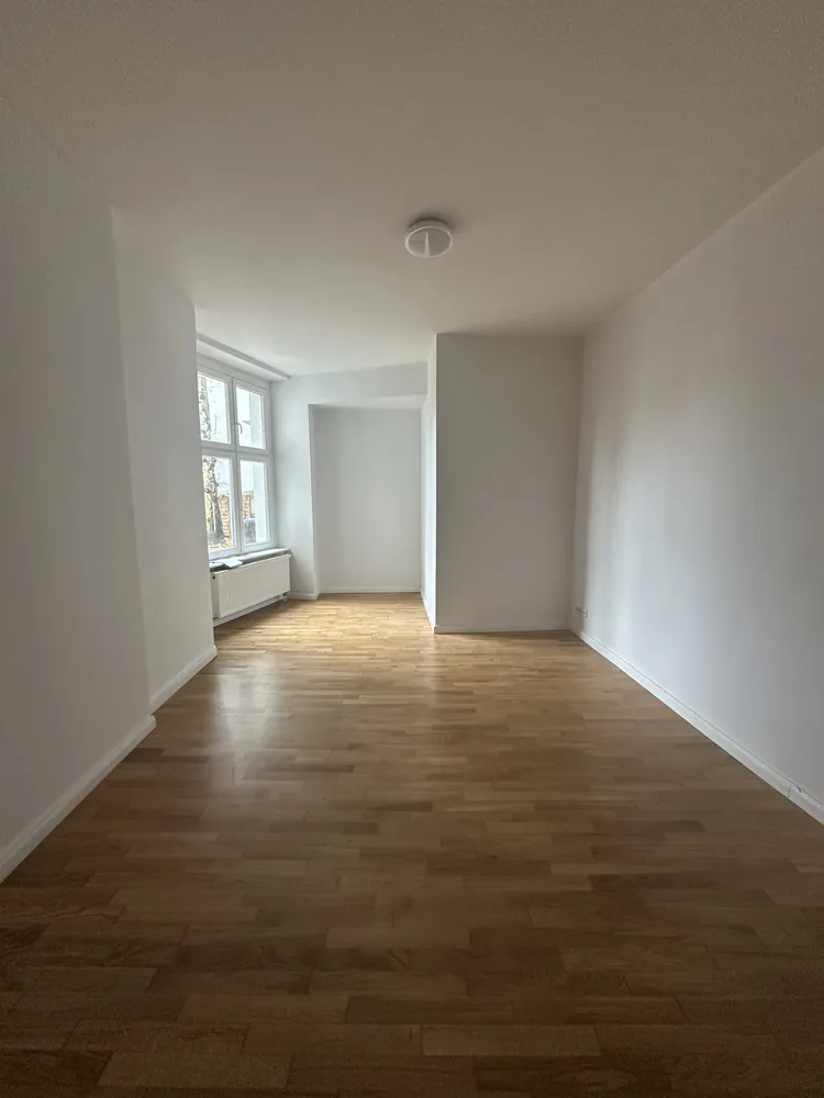 2 Zimmer Wohnung mit 83 m² in Berlin – Bild 11