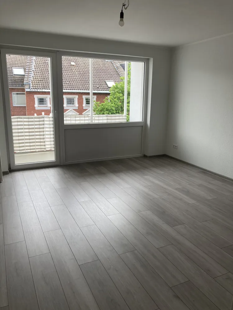 4 Zimmer Wohnung mit 98 m² in Düsseldorf – Bild 1