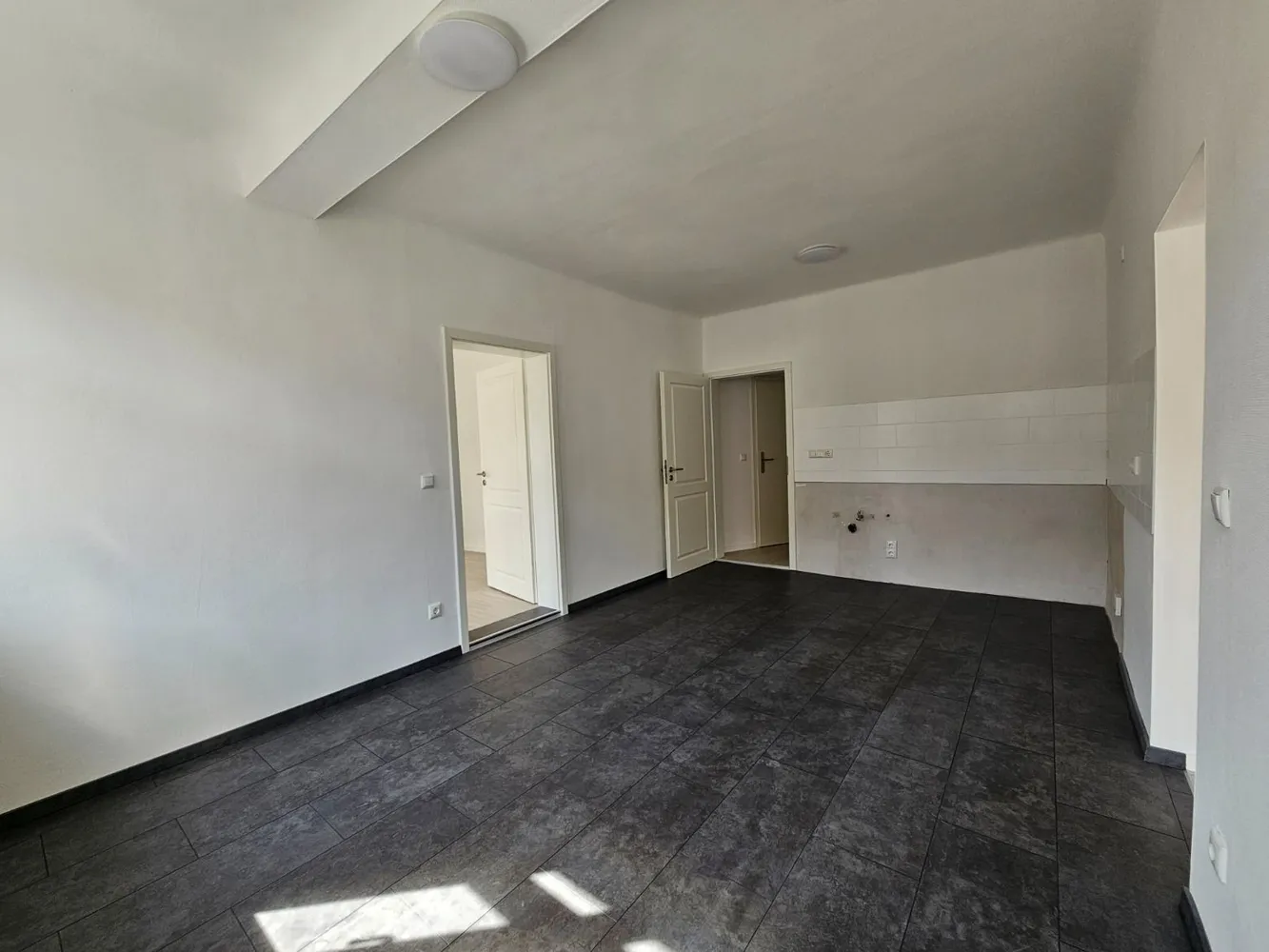 3 room apartment with 75 m² in Mühlhausen – Photo 4