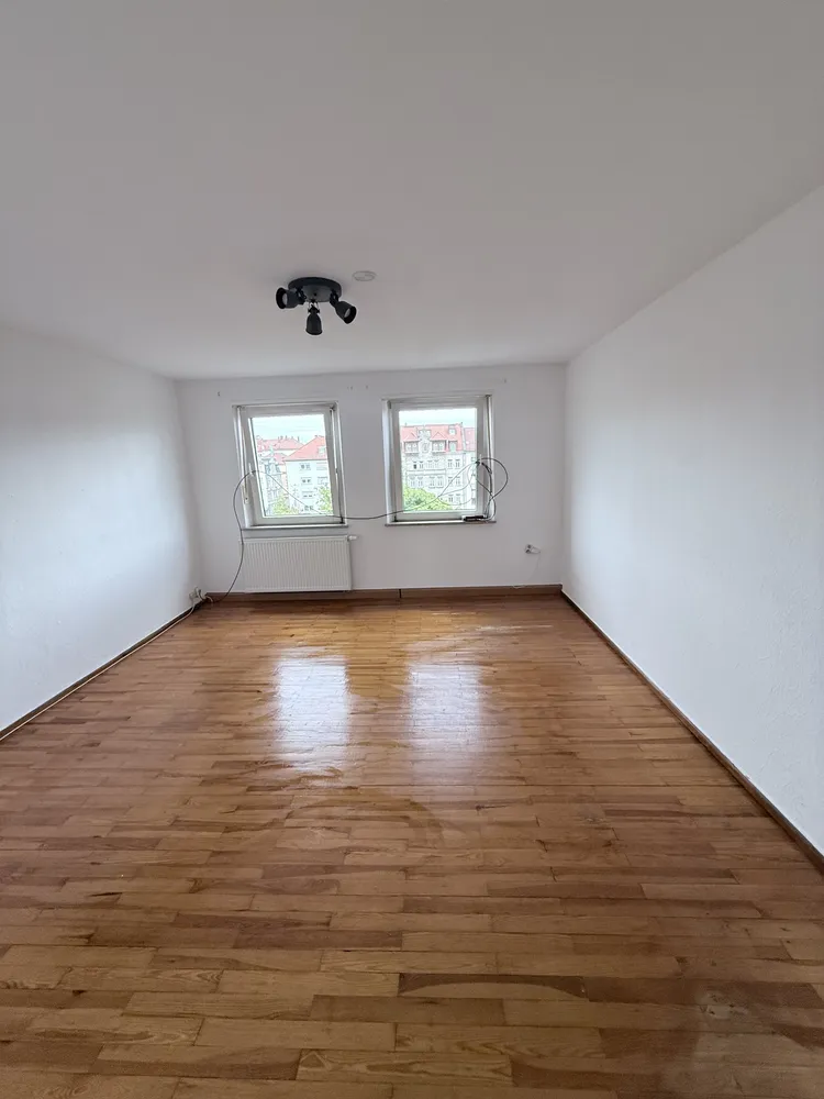 3 Zimmer Wohnung mit 80 m² in Nürnberg – Bild 2
