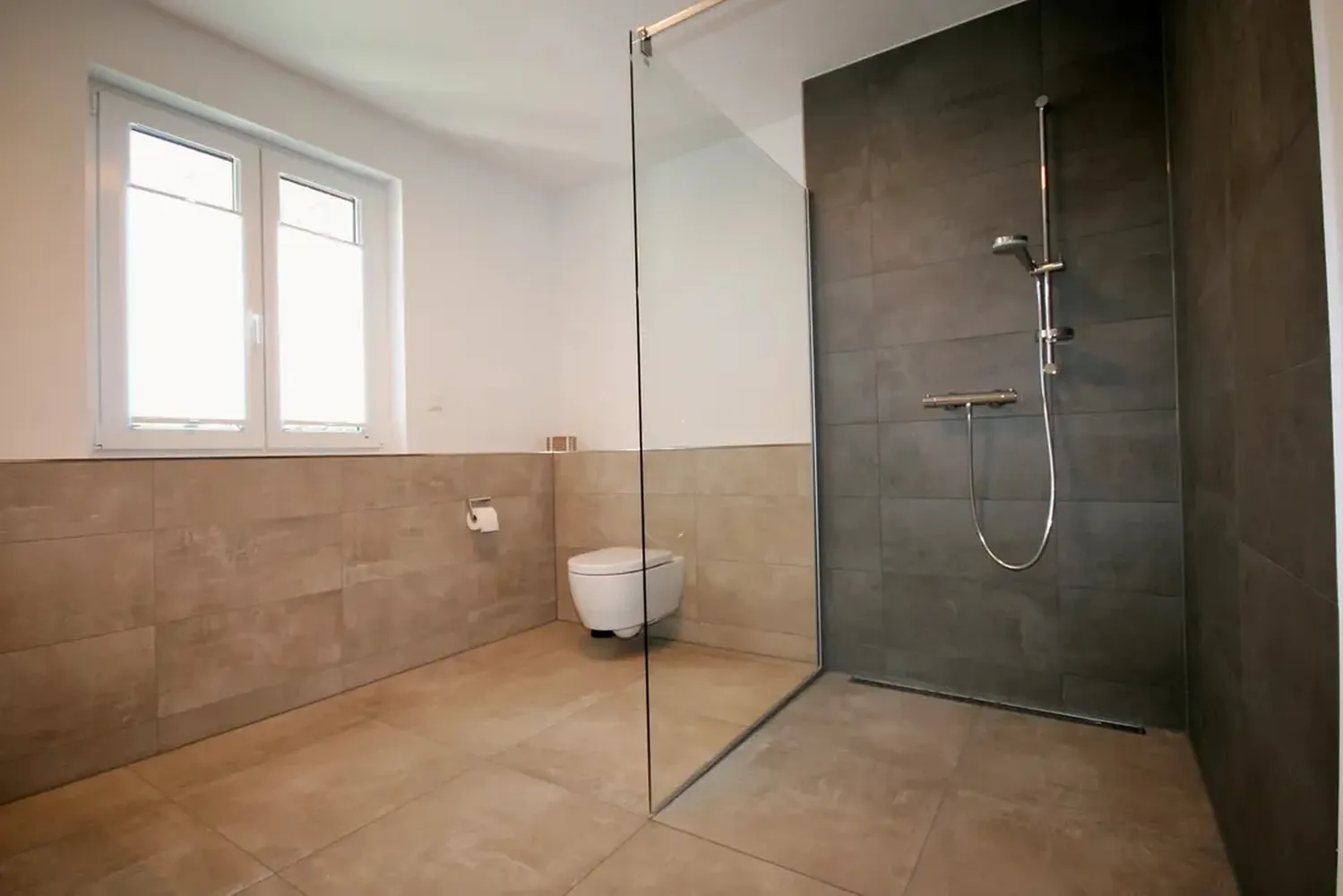 2 room apartment with 75 m² in Weil am Rhein – Photo 1