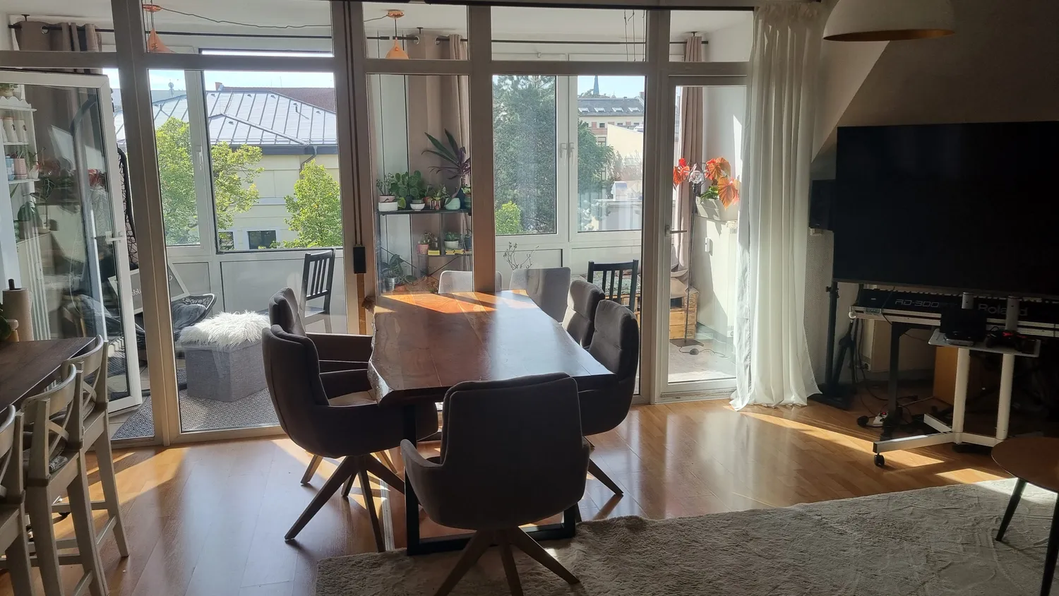 5 Zimmer Wohnung mit 128 m² in Halle (Saale) – Bild 1
