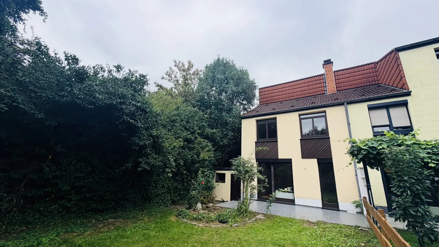 5 Zimmer Haus mit 130 m² in Essen – Bild 2