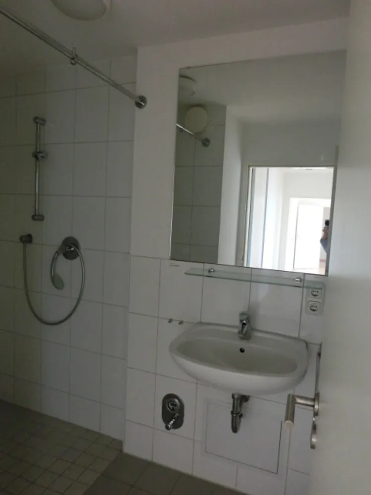 2 Zimmer Wohnung mit 68 m² in Duisburg – Bild 11