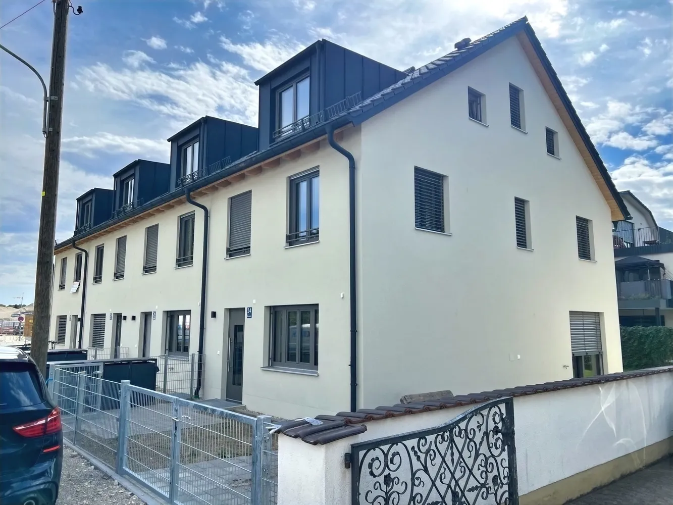 5 Zimmer Haus mit 138 m² in München – Bild 1