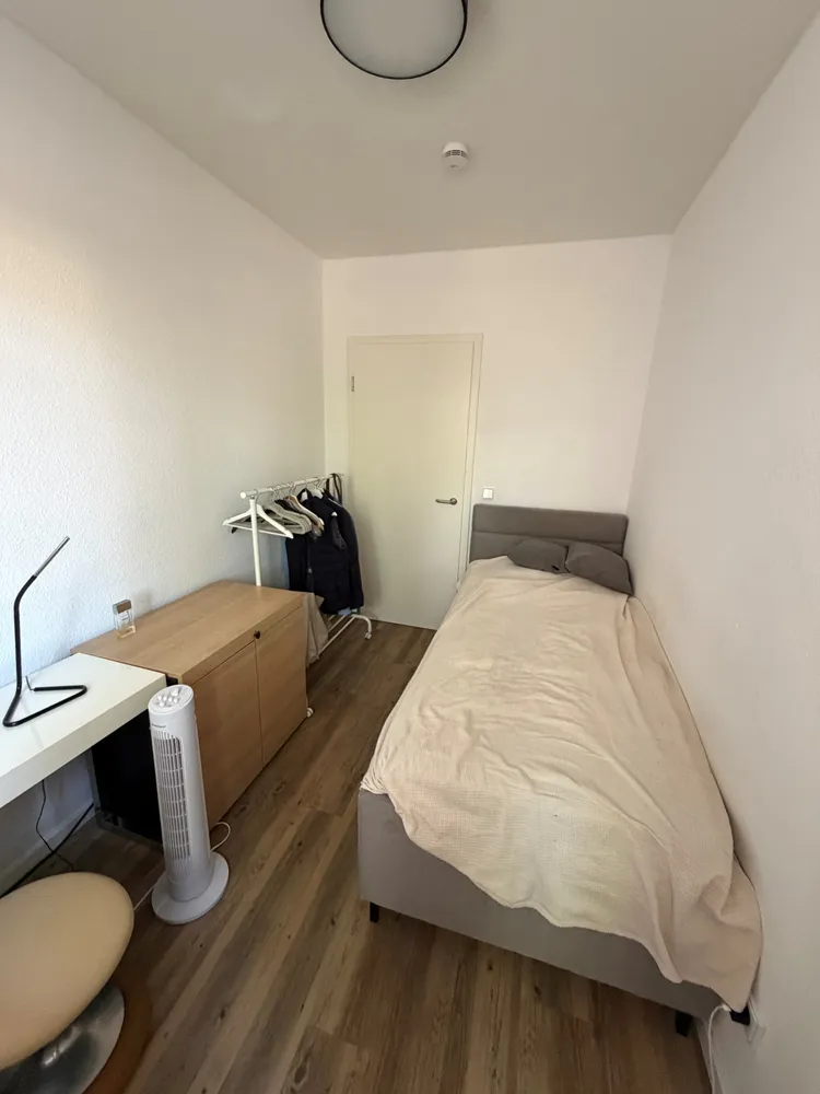 1 Zimmer Wohnung mit 12 m² in Köln – Bild 6