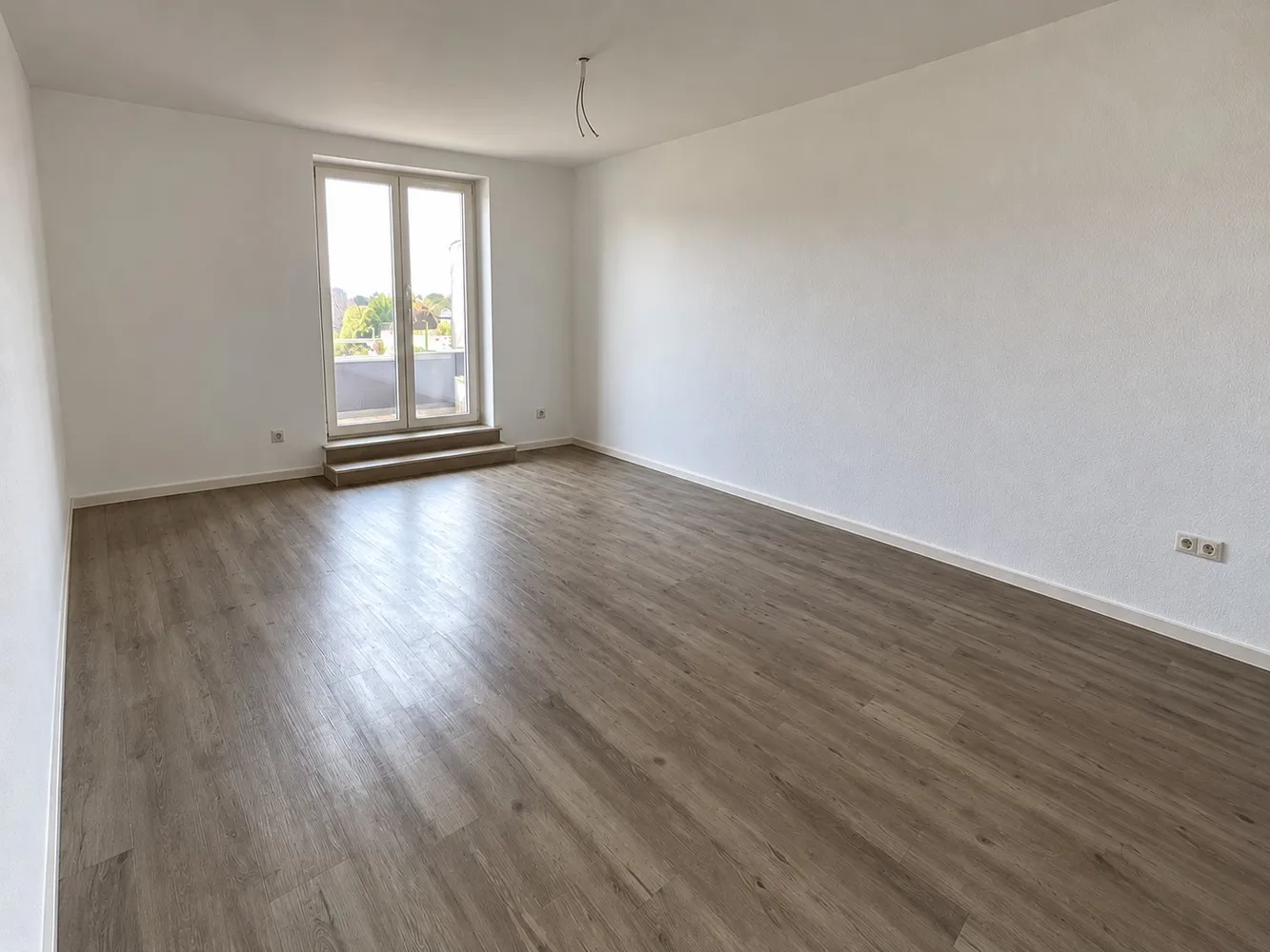 4 Zimmer Wohnung mit 94 m² in Düsseldorf – Bild 1