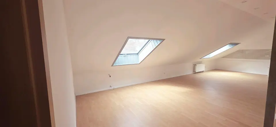 2 Zimmer Wohnung mit 65 m² in Saarbrücken – Bild 2