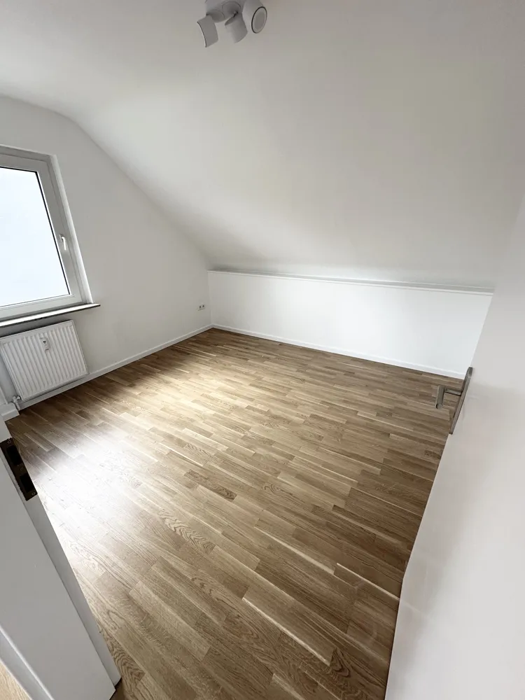 4 Zimmer Wohnung mit 66 m² in Leverkusen – Bild 3