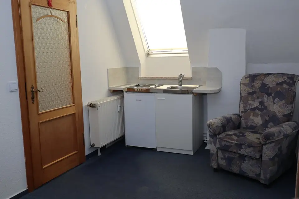 2 Zimmer Wohnung mit 30 m² in Greiz – Bild 4