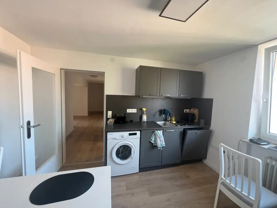 7 Zimmer Wohnung mit 178 m² in Bayreuth – Bild 2