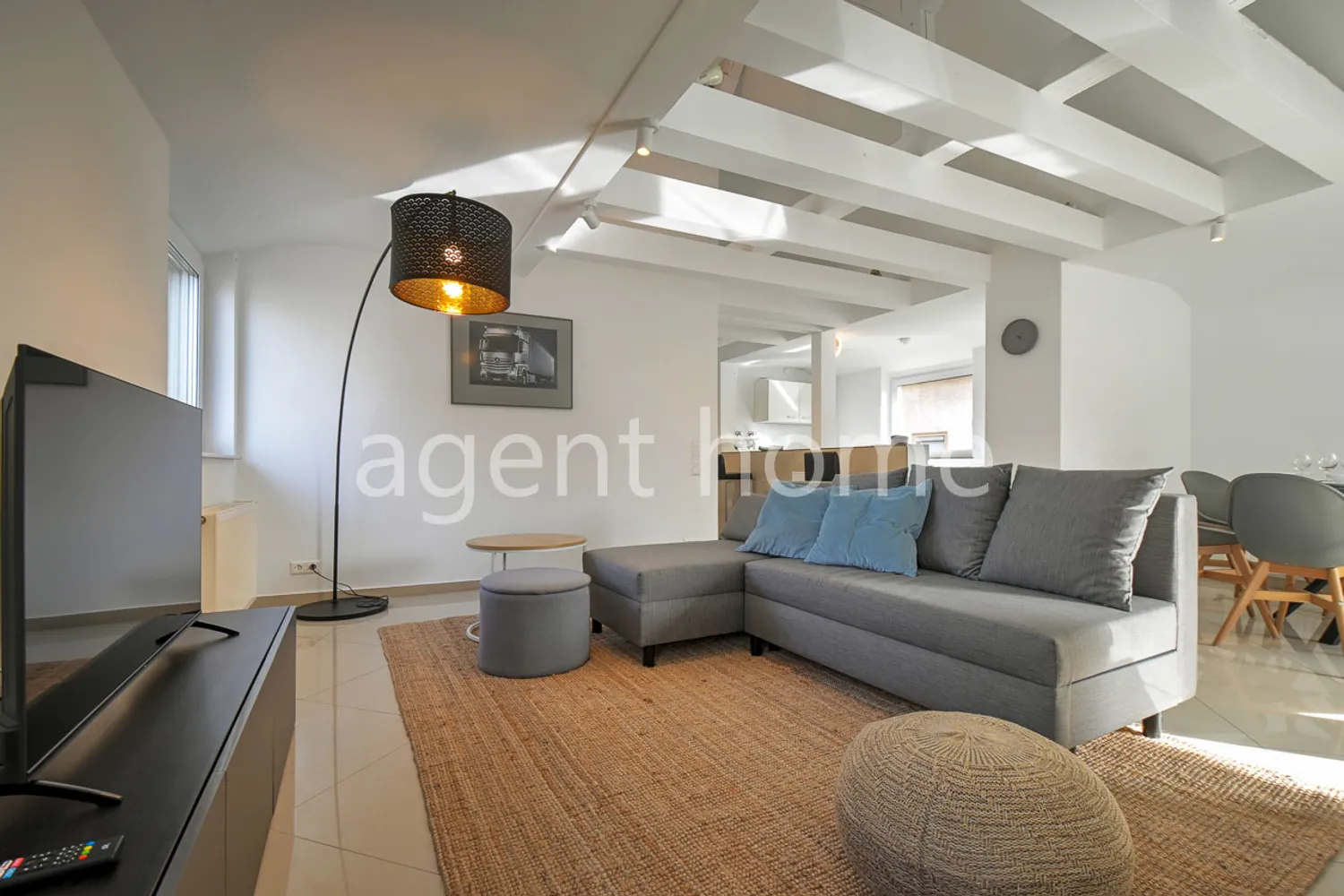 3 Zimmer Wohnung mit 85 m² in Stuttgart – Bild 2