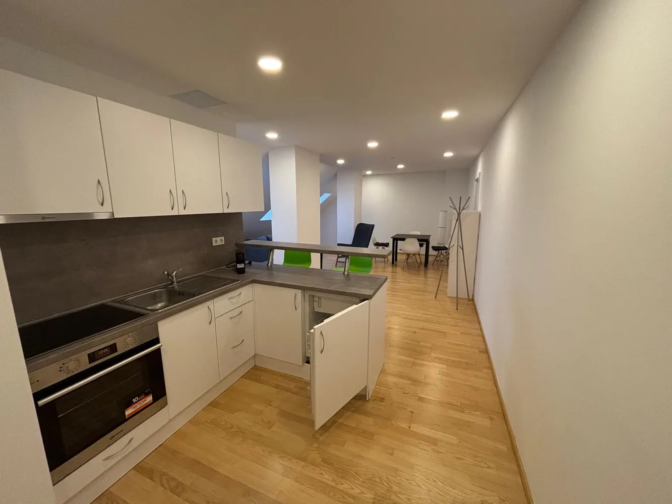 2 Zimmer Wohnung mit 53 m² in Köln – Bild 1