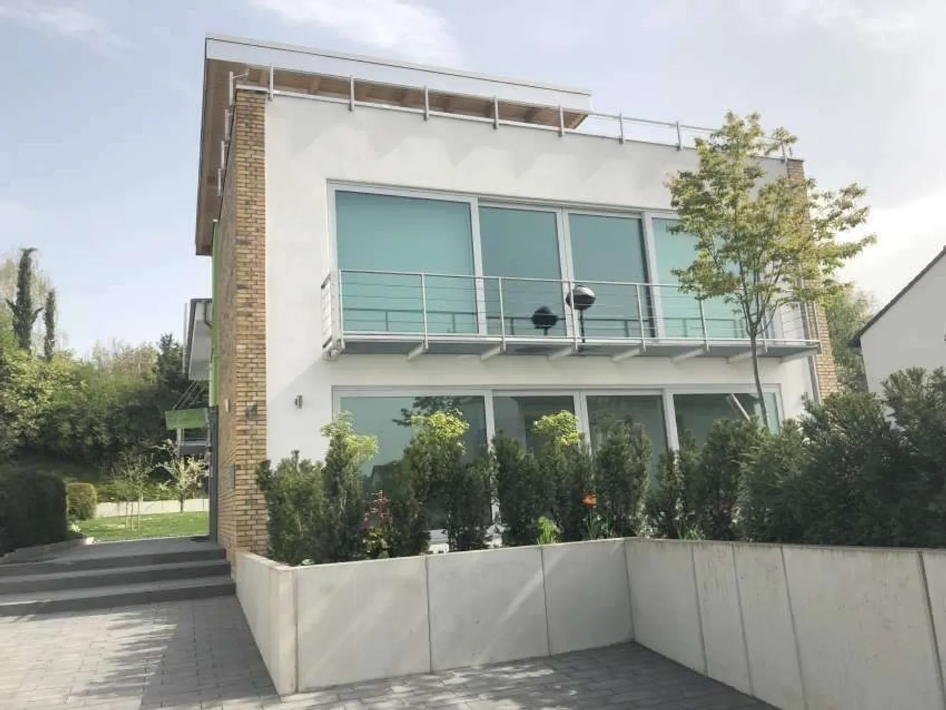 2 Zimmer Wohnung mit 110 m² in Wiesbaden – Bild 3