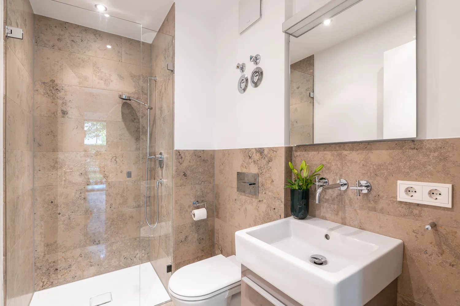 5 room apartment with 170 m² in Munich – Photo 7