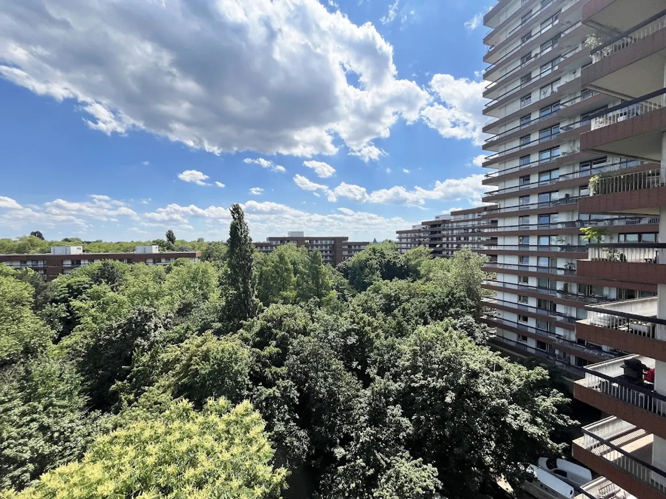 3 Zimmer Wohnung mit 100 m² in Köln – Bild 2