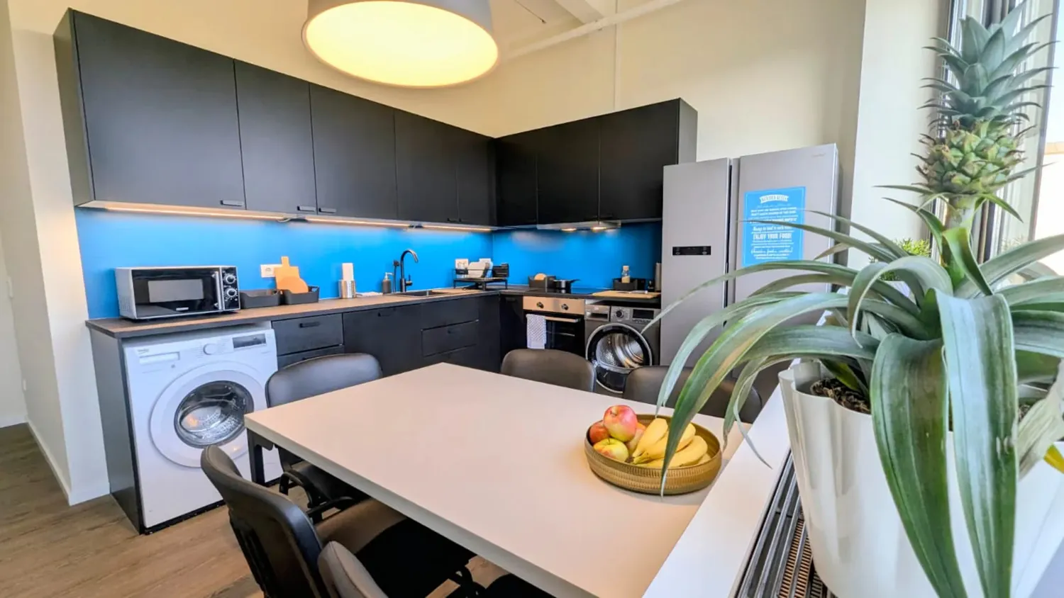 Shared room with 17 m² in Munich – Photo 2