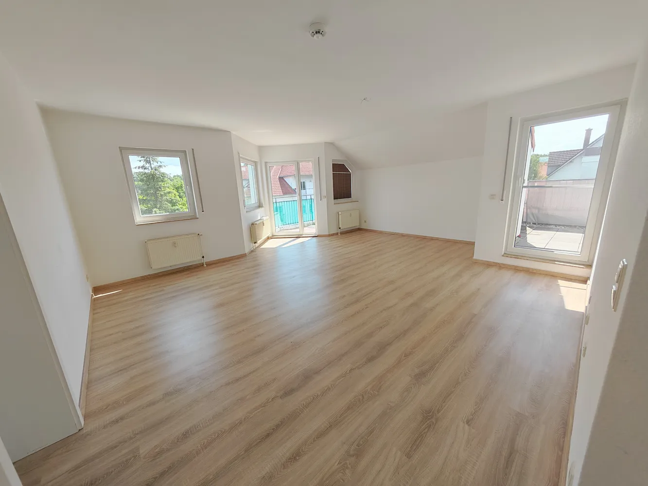 3 Zimmer Wohnung mit 87 m² in Cottbus – Bild 2
