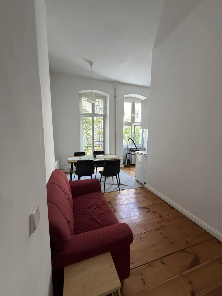 2 Zimmer Wohnung mit 80 m² in Berlin – Bild 2